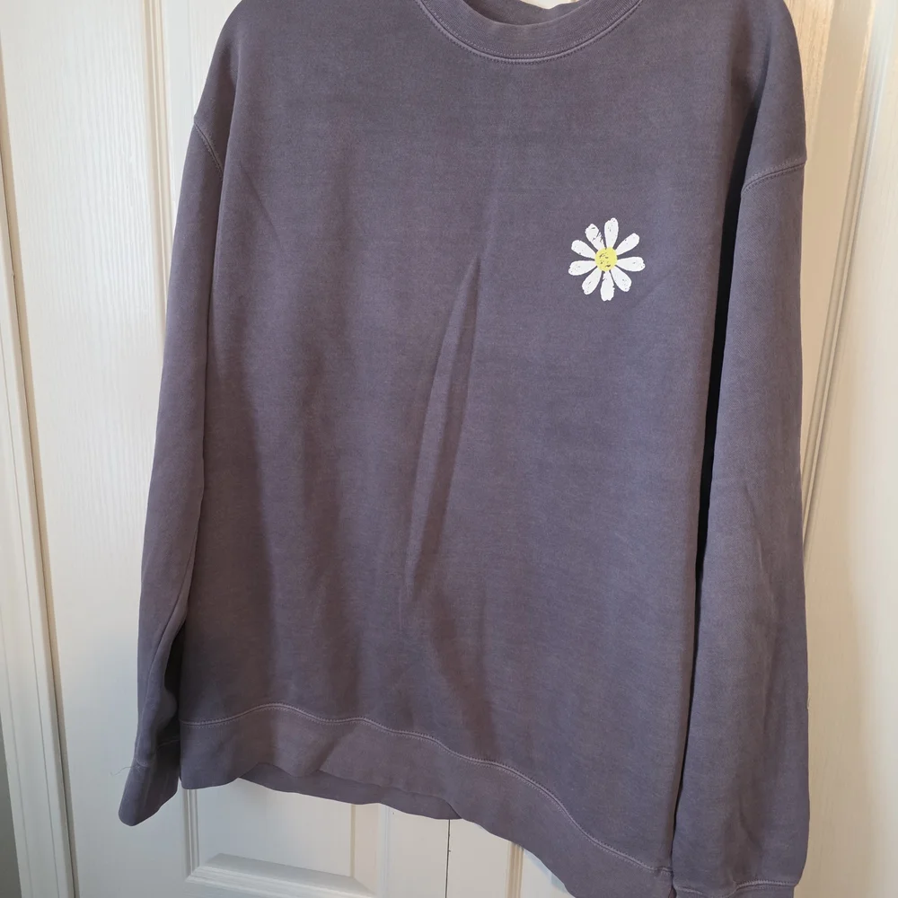 Living Fully Mallory Ervin Stop And Smell The Flowers Purple Sweatshirt Womens X - Picture 2 of 6